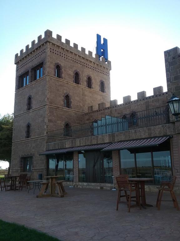 Hotel Vinedos Y Bodegas El Castillo Villarrobledo Buitenkant foto